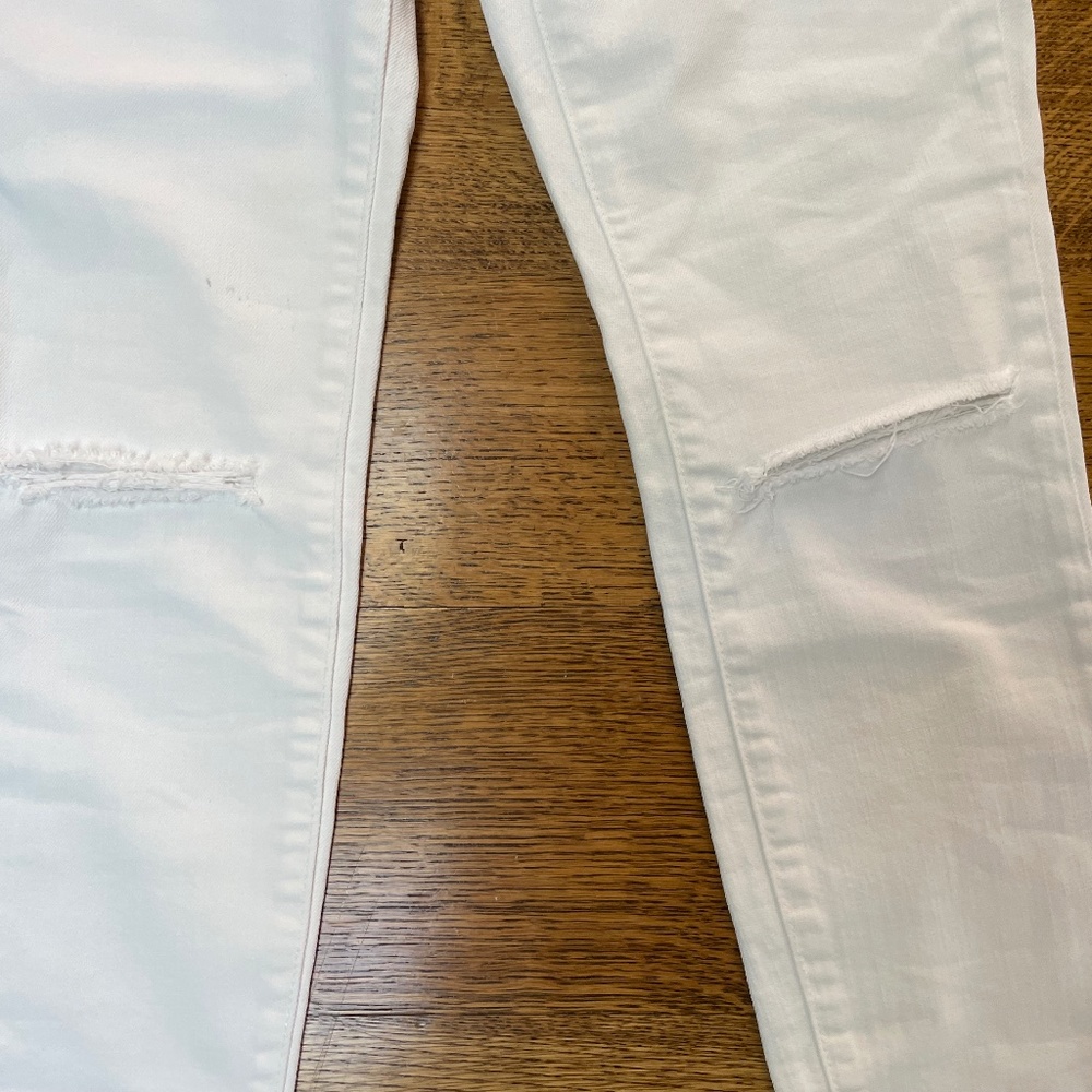 Current/Elliott-size 26- distressed knees - Picture 4 of 9